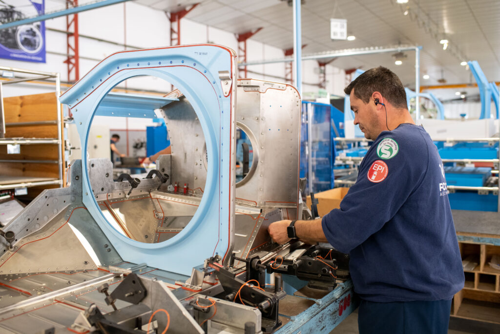 Les candidats réalisent une pièce comme en situation de travail.
Potez Aéronautique ajusteur assembleur